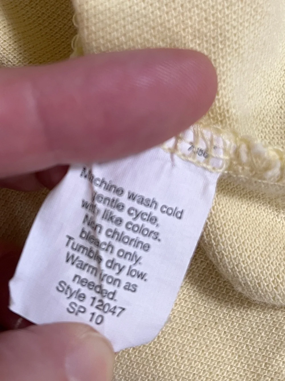 J. Crew Vintage 100% cotton Men's Pale Yellow size Small blue embroidered logo